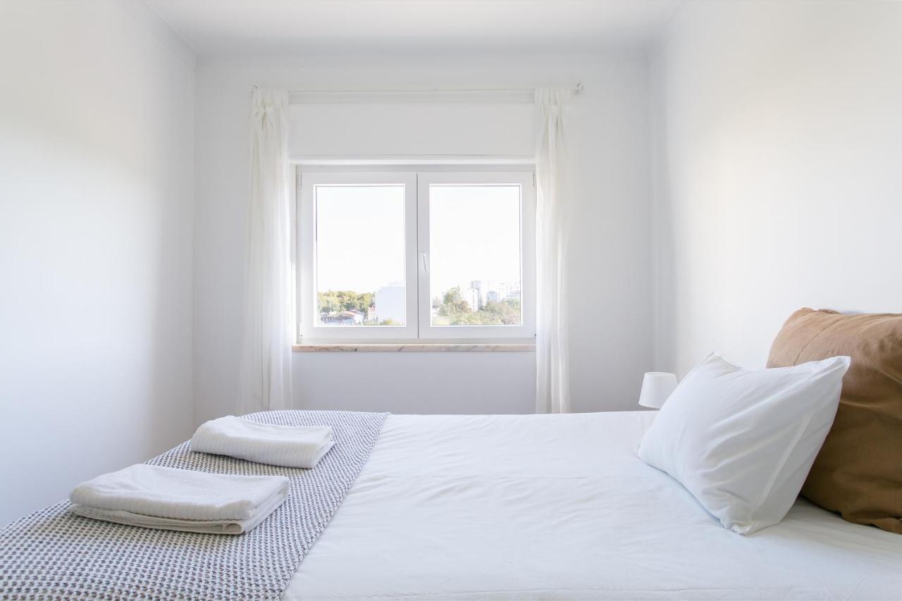 Apartamento Central Setubal Sossegado E Com Luz Exterior foto